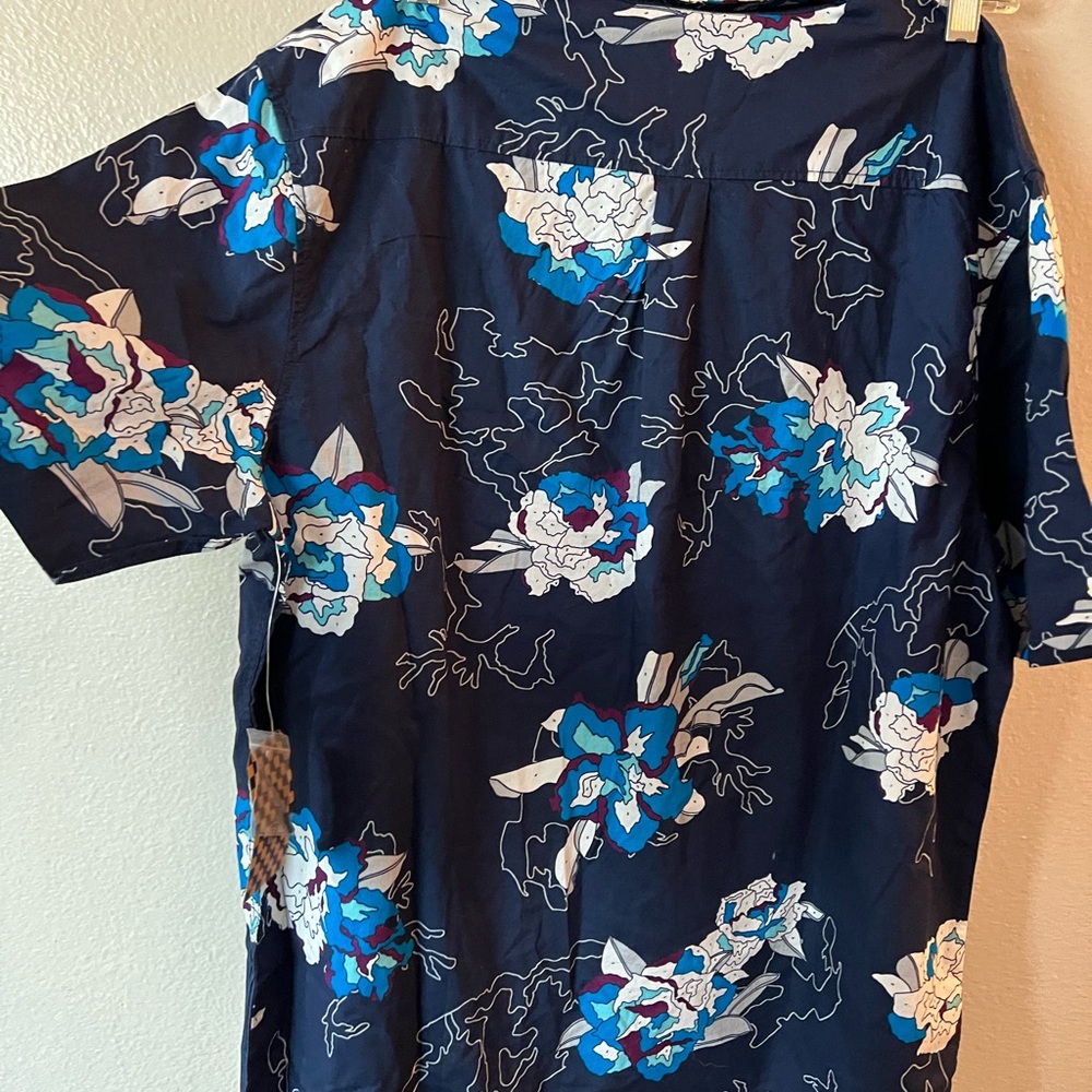 NEW WITH TAGS VANS button up shirt size large navy blue floral - Picture 6 of 7